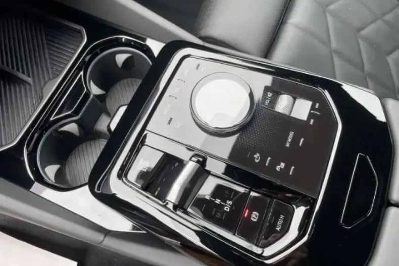 BMW 520 din 2024 cu 29.927 km - oferta BMW131030 - foto 12