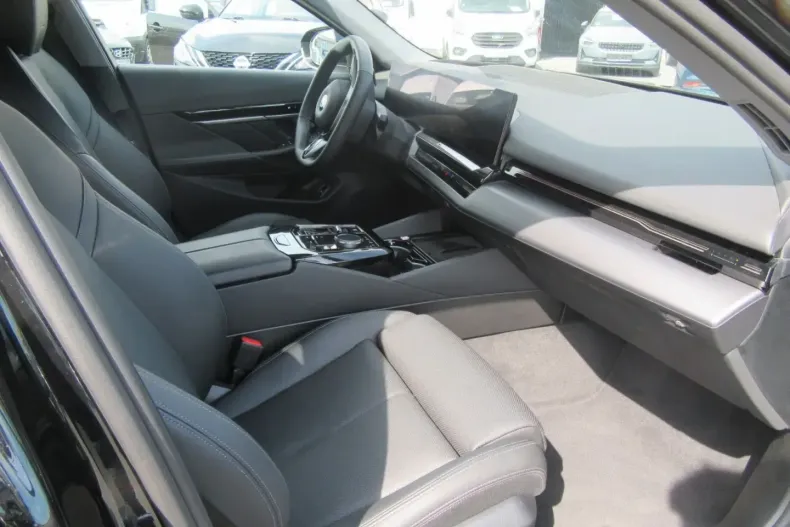 BMW 520 din 2024 cu 25.000 km - oferta BMW131041 - foto 4