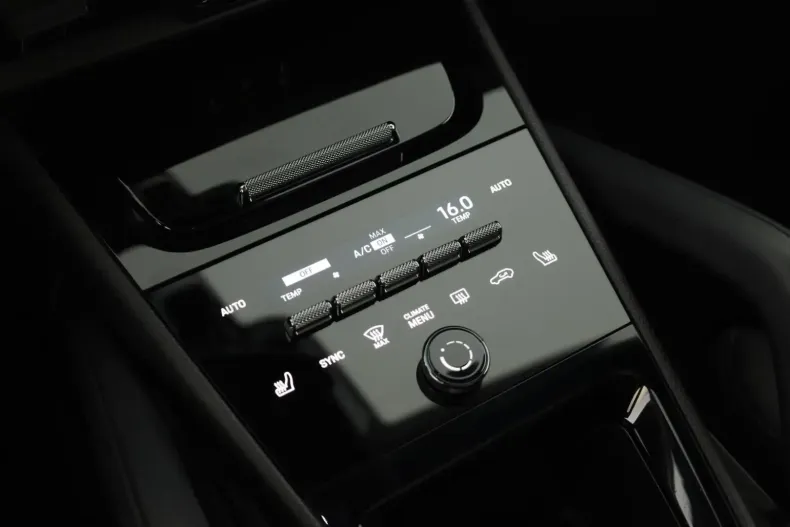 Porsche Cayenne din 2024 cu 30.000 km - oferta POR131045 - foto 12