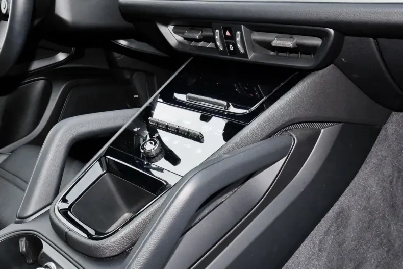 Porsche Cayenne din 2023 cu 21.950 km - oferta POR131047 - foto 12