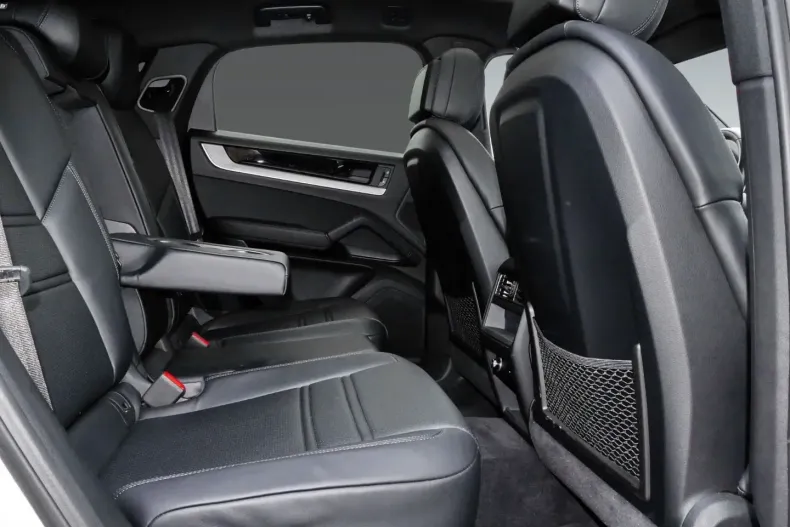 Porsche Cayenne din 2023 cu 21.950 km - oferta POR131047 - foto 16