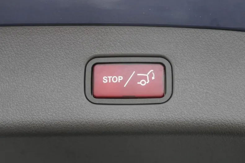 Mercedes-Benz GLC 200 din 2024 cu 1.546 km - oferta MER131055 - foto 15