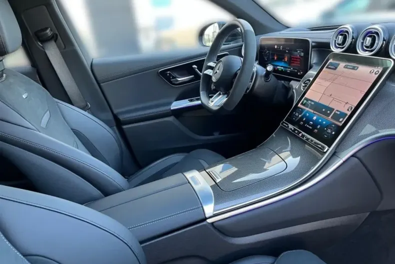 Mercedes-Benz GLC 63 AMG din 2024 cu 3.900 km - oferta MER131061 - foto 7