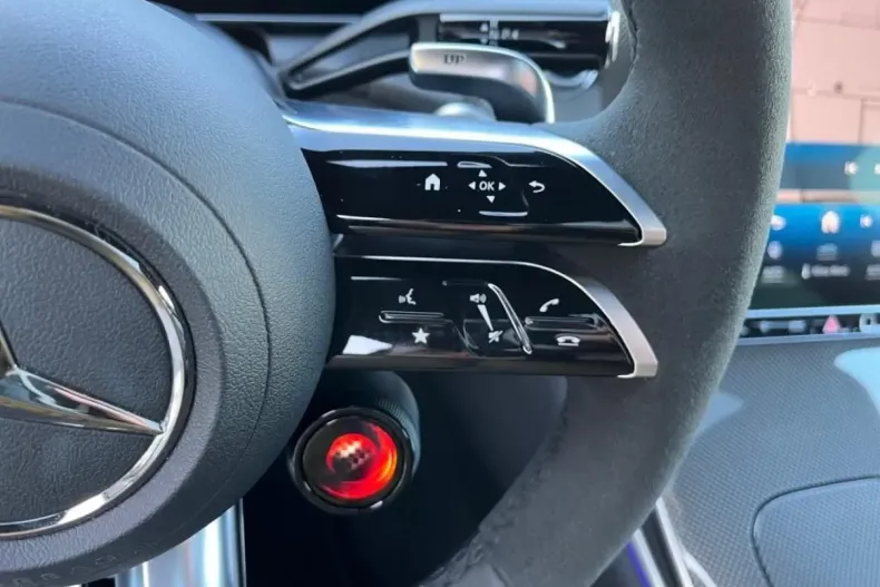 Mercedes-Benz GLC 63 AMG din 2024 cu 3.900 km - oferta MER131061 - foto 11