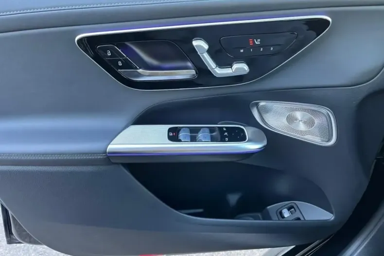 Mercedes-Benz GLC 63 AMG din 2024 cu 3.900 km - oferta MER131061 - foto 16