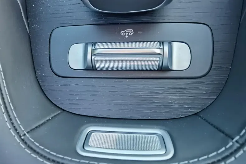 Mercedes-Benz GLE 63 AMG din 2023 cu 9.250 km - oferta MER131067 - foto 20