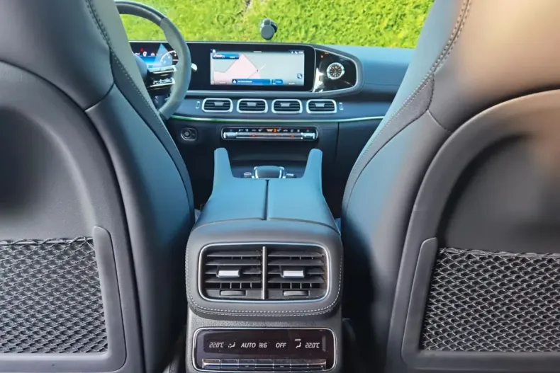 Mercedes-Benz GLE 63 AMG din 2023 cu 9.250 km - oferta MER131067 - foto 32