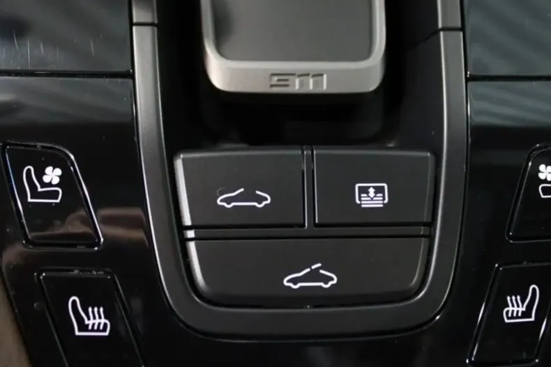 Porsche 911 din 2023 cu 17.992 km - oferta POR131078 - foto 8