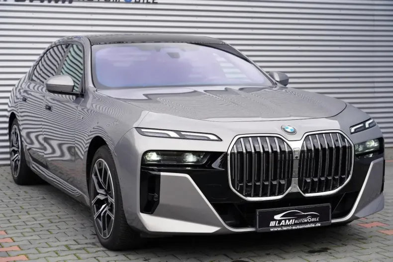 BMW 740 din 2024 cu 25.000 km - oferta BMW131079 - foto 1