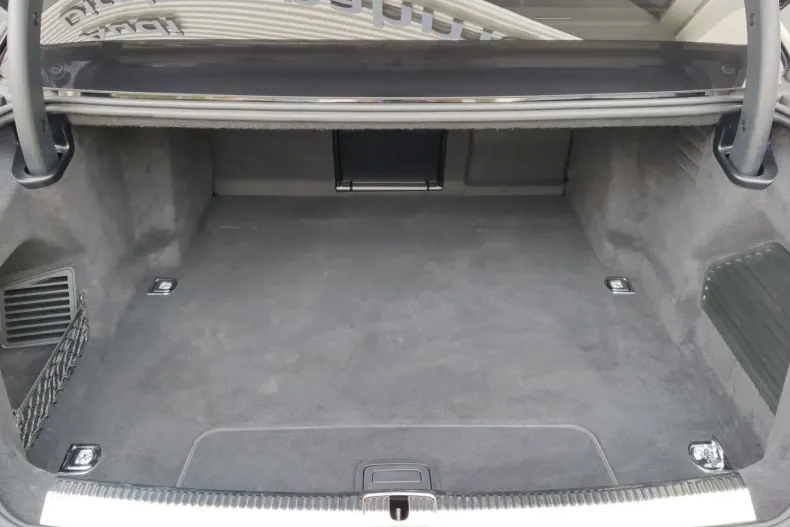 Audi A8 din 2025 cu 27.100 km - oferta AUD131085 - foto 13