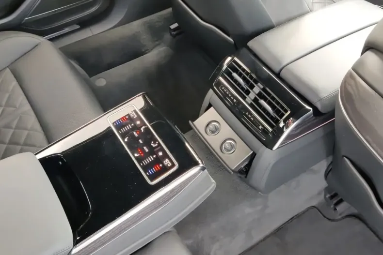 Audi A8 din 2025 cu 27.100 km - oferta AUD131085 - foto 18