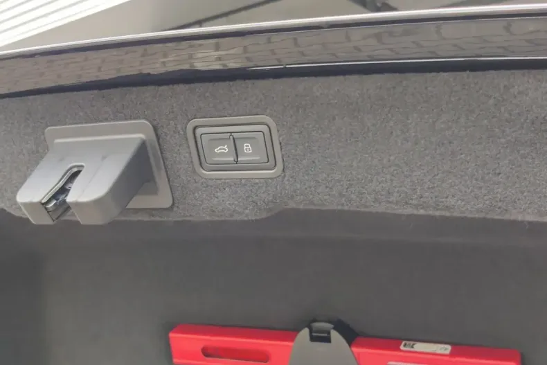 Audi A8 din 2025 cu 27.100 km - oferta AUD131085 - foto 19