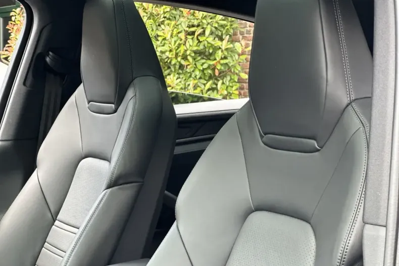 Porsche Cayenne din 2023 cu 4.950 km - oferta POR131098 - foto 11