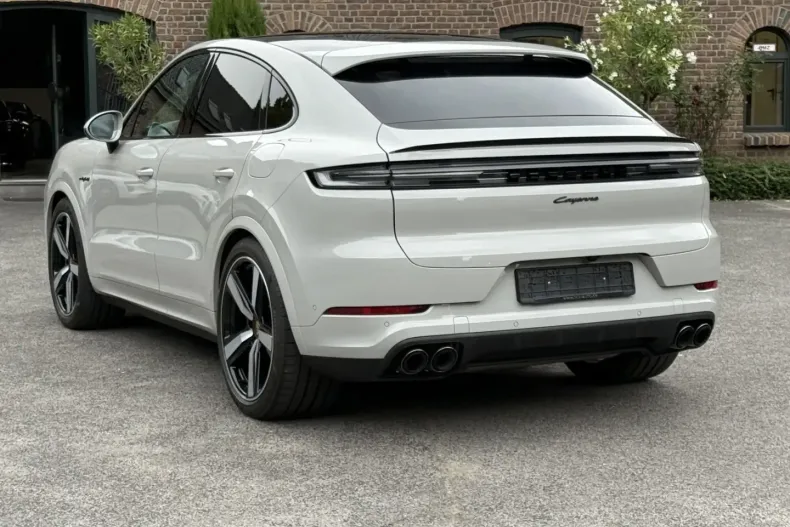 Porsche Cayenne din 2023 cu 4.950 km - oferta POR131098 - foto 16