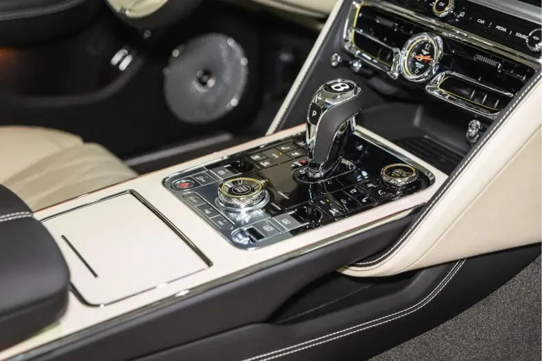 Bentley Flying Spur din 2024 cu 17.750 km - oferta BEN131103 - foto 37