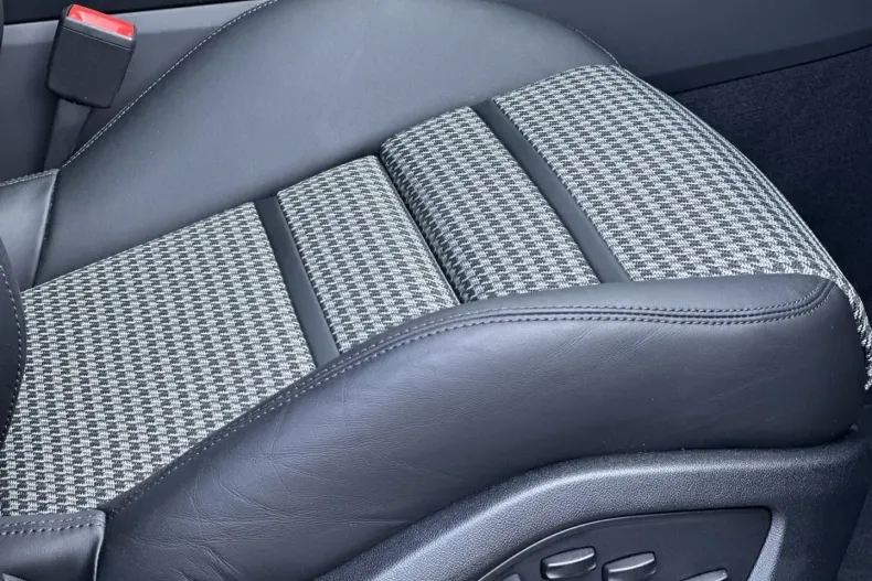 Porsche Cayenne din 2024 cu 8.500 km - oferta POR131104 - foto 28