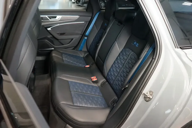 Audi RS6 din 2023 cu 32.895 km - oferta AUD131107 - foto 16