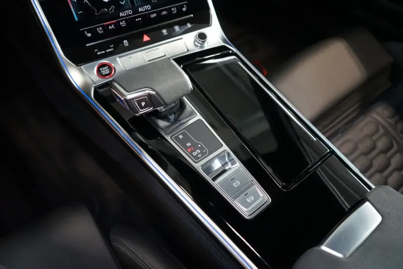 Audi RS6 din 2023 cu 32.895 km - oferta AUD131107 - foto 25