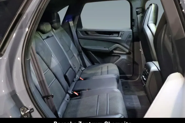 Porsche Cayenne din 2024 cu 19.750 km - oferta POR131108 - foto 8