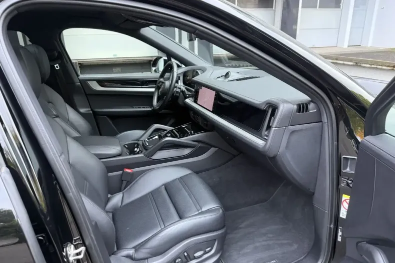 Porsche Cayenne din 2024 cu 39.000 km - oferta POR131109 - foto 22