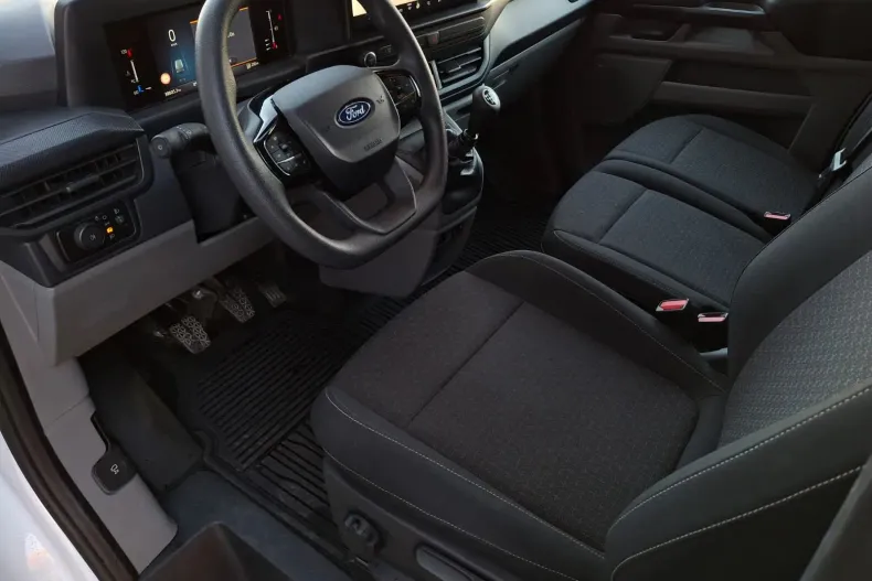 Ford Transit Custom din 2024 cu 39.604 km - oferta FOR131130 - foto 12