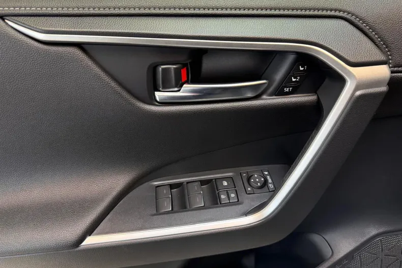 Toyota RAV4 din 2025 cu 10 km - oferta TOY131150 - foto 11