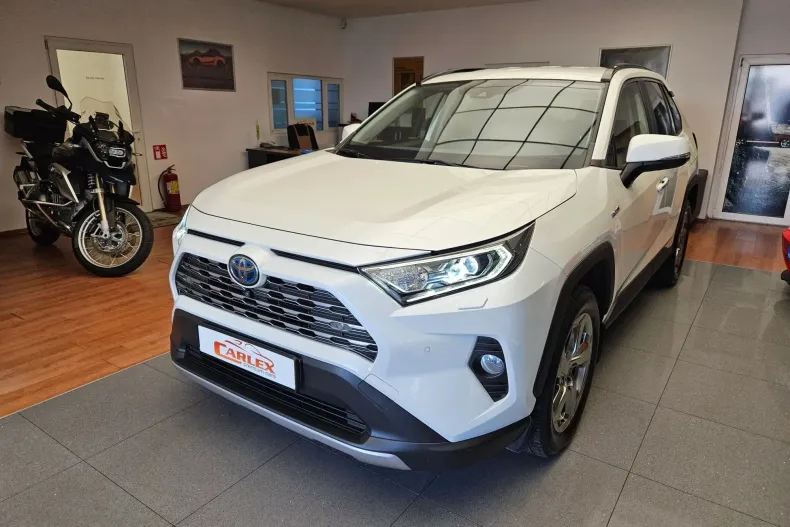 Toyota RAV4 din 2020 cu 128.000 km - oferta TOY131153 - foto 1
