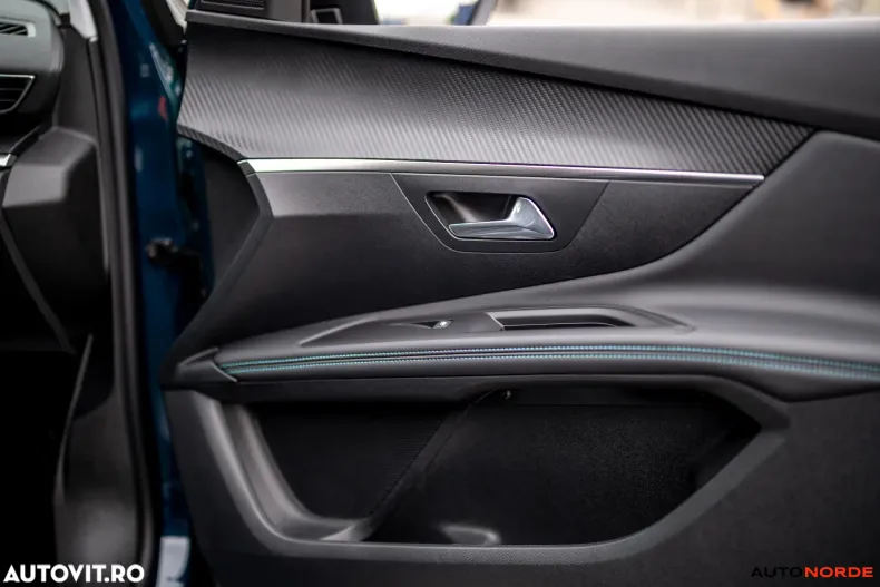 Peugeot 3008 din 2022 cu 18.600 km - oferta PEU131155 - foto 22