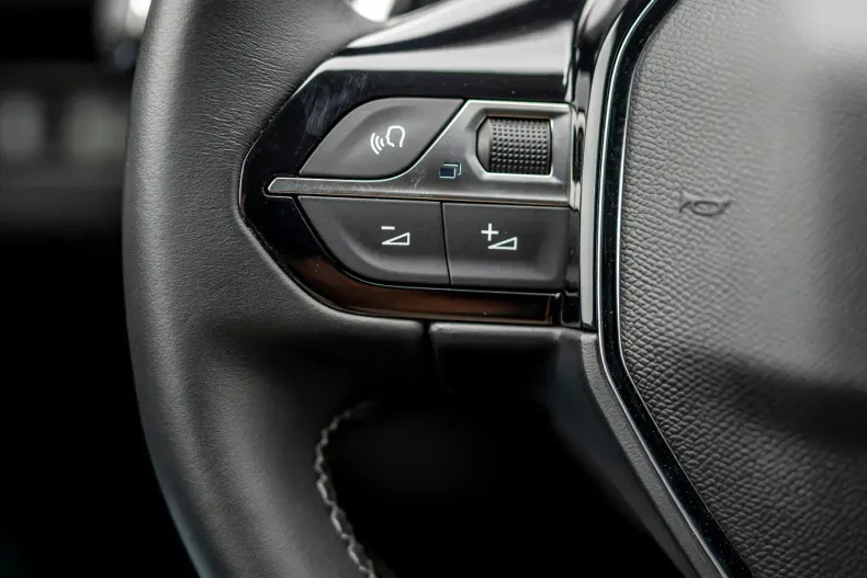 Peugeot 3008 din 2022 cu 18.600 km - oferta PEU131155 - foto 25