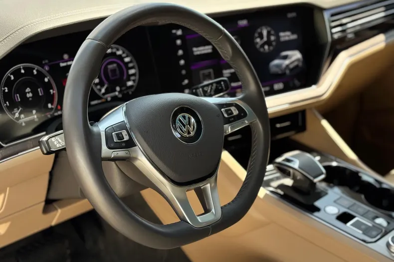 Volkswagen Touareg din 2020 cu 79.900 km - oferta VOL131167 - foto 9