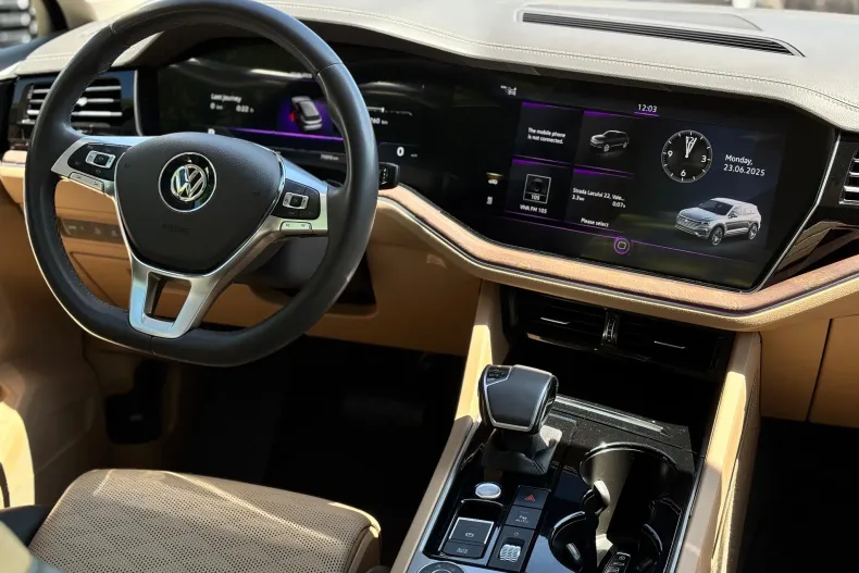 Volkswagen Touareg din 2020 cu 79.900 km - oferta VOL131167 - foto 10