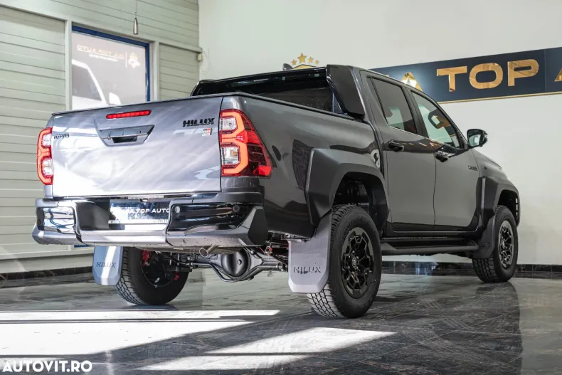 Toyota Hilux din 2025 cu 18 km - oferta TOY131169 - foto 3