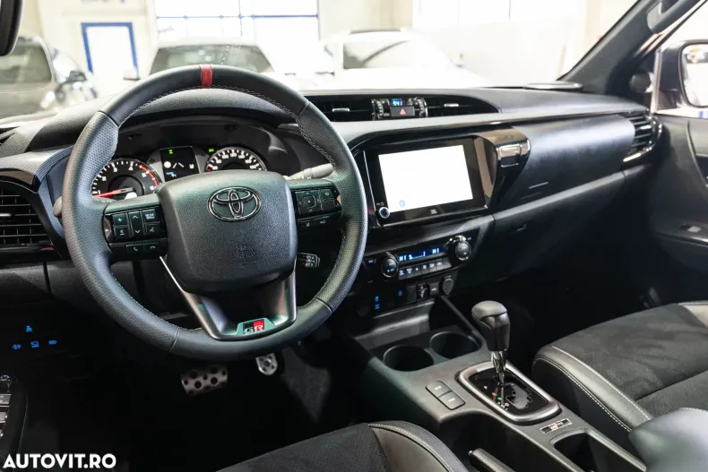 Toyota Hilux din 2025 cu 18 km - oferta TOY131169 - foto 5