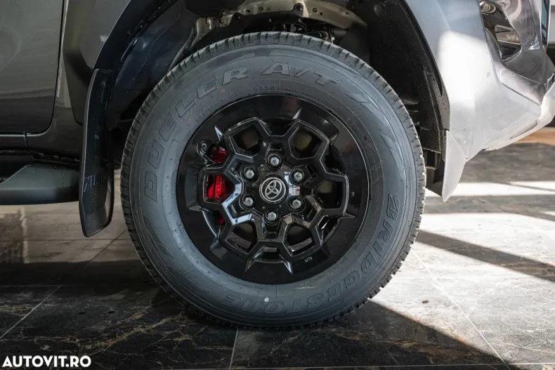 Toyota Hilux din 2025 cu 18 km - oferta TOY131169 - foto 9