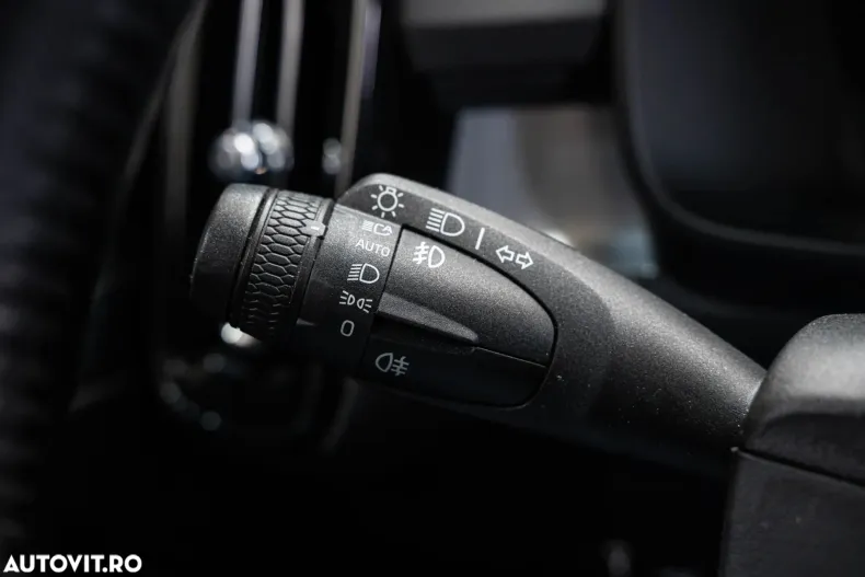 Volvo XC40 din 2020 cu 145.017 km - oferta VOL131172 - foto 24