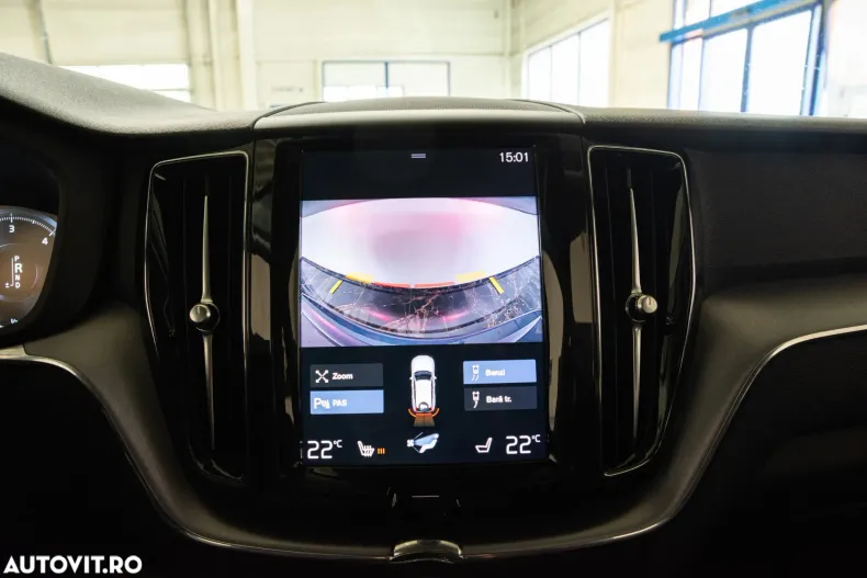 Volvo XC60 din 2020 cu 98.319 km - oferta VOL131181 - foto 15