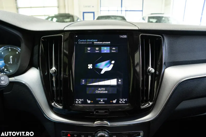 Volvo XC60 din 2020 cu 98.319 km - oferta VOL131181 - foto 17