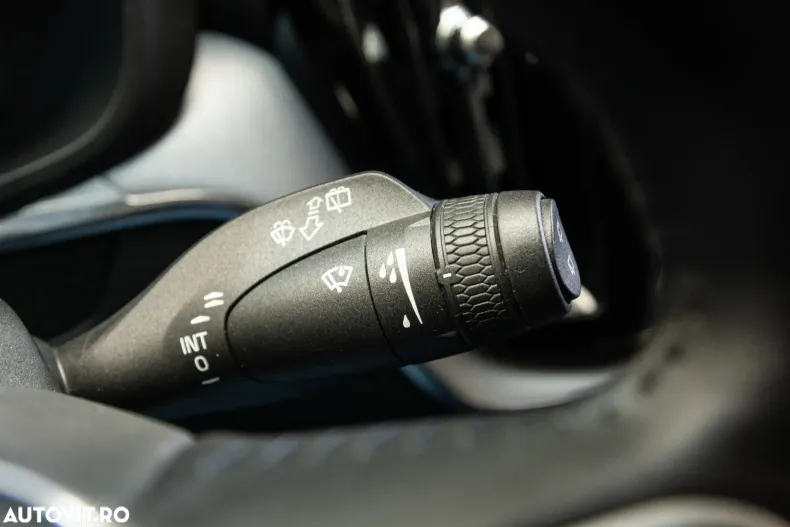 Volvo XC60 din 2020 cu 98.319 km - oferta VOL131181 - foto 23