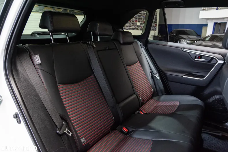 Toyota RAV4 din 2022 cu 145.517 km - oferta TOY131183 - foto 7