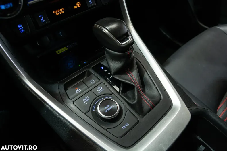 Toyota RAV4 din 2022 cu 145.517 km - oferta TOY131183 - foto 16