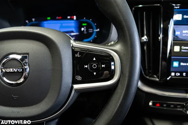 Volvo XC60 din 2022 cu 157.865 km - oferta VOL131194 - foto 21