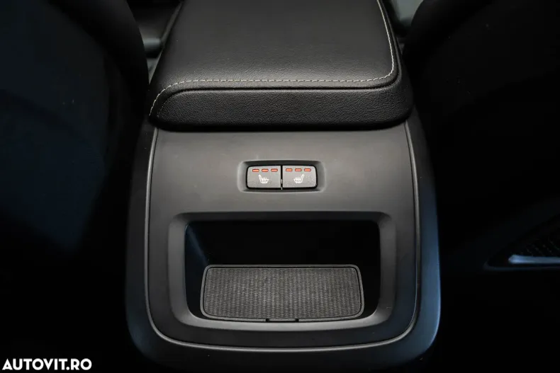 Volvo XC60 din 2022 cu 157.865 km - oferta VOL131194 - foto 34