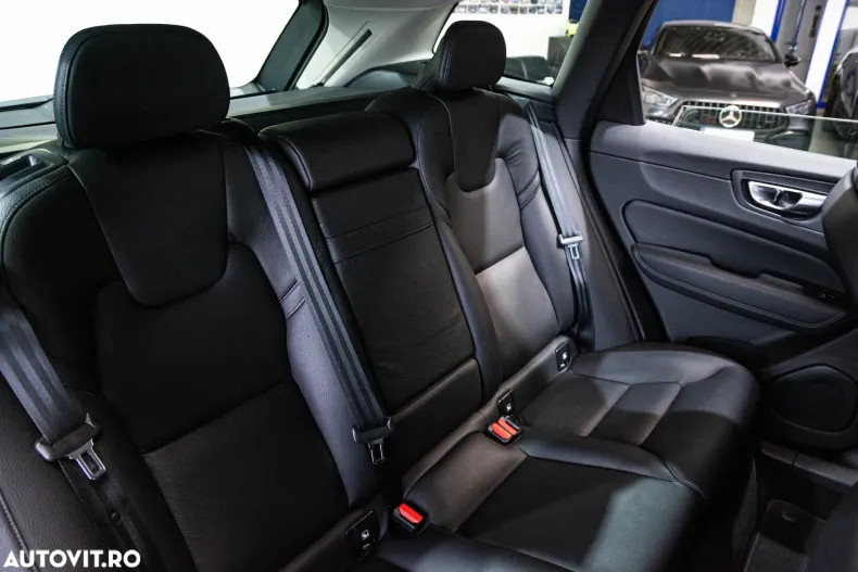 Volvo XC60 din 2020 cu 150.000 km - oferta VOL131200 - foto 8