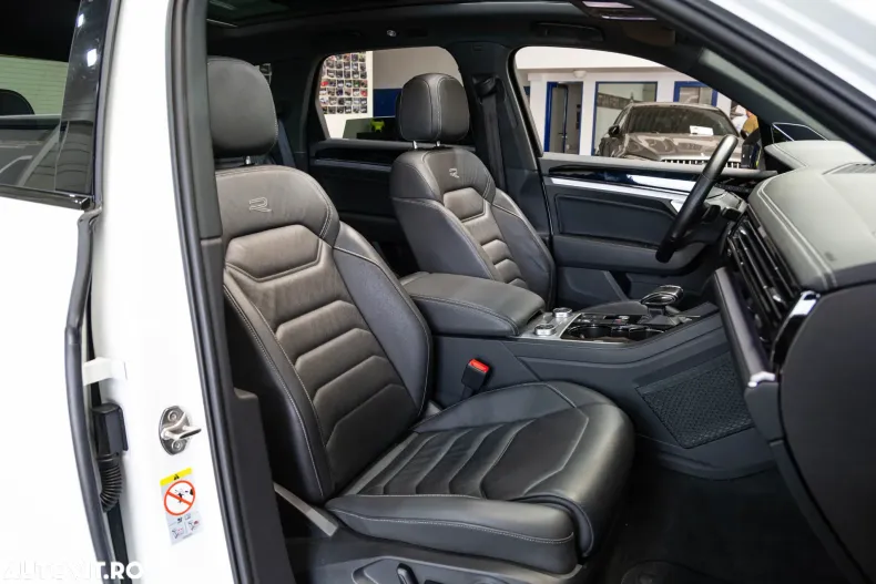 Volkswagen Touareg din 2022 cu 143.448 km - oferta VOL131202 - foto 7