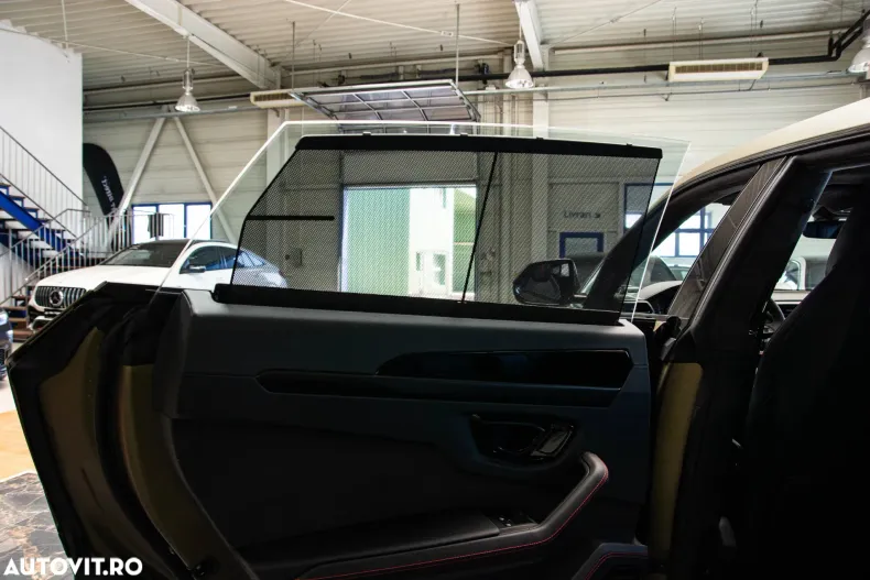 Lamborghini Urus din 2025 cu 9.000 km - oferta LAM131212 - foto 32