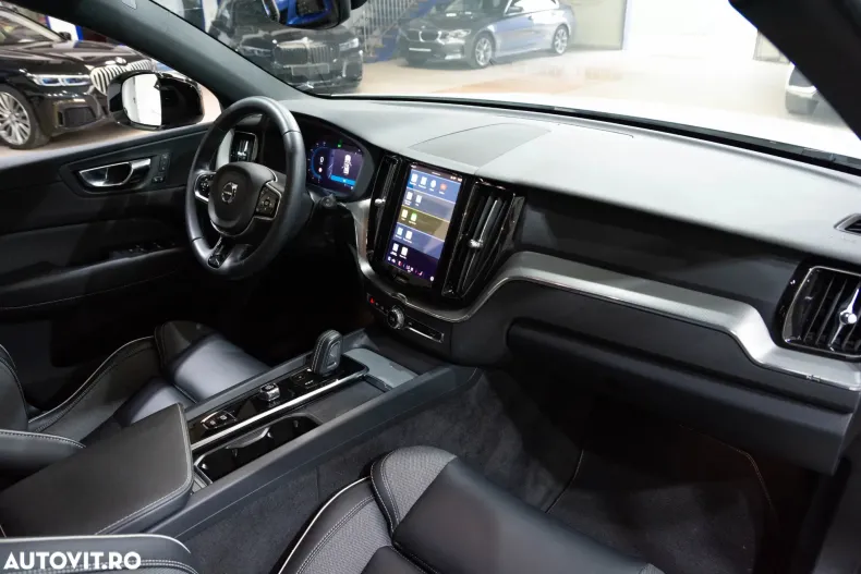 Volvo XC60 din 2022 cu 48.000 km - oferta VOL131213 - foto 7