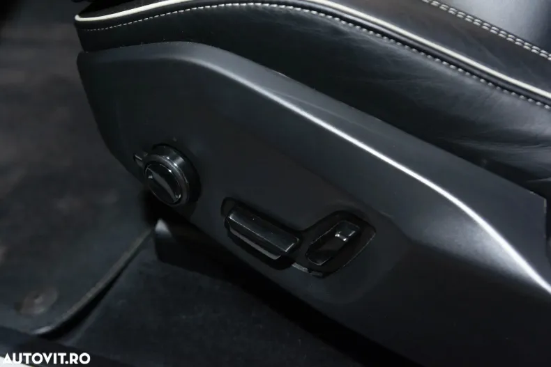 Volvo XC60 din 2022 cu 48.000 km - oferta VOL131213 - foto 15