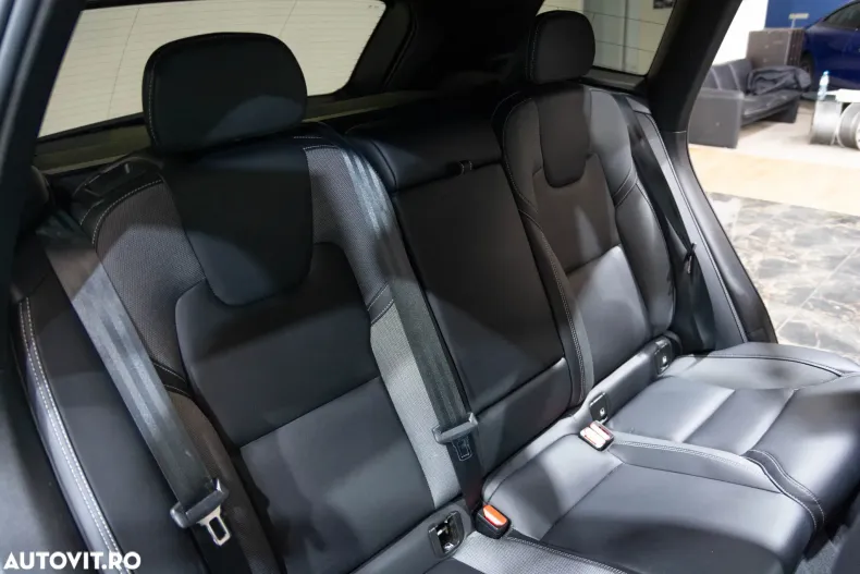 Volvo XC60 din 2022 cu 48.000 km - oferta VOL131213 - foto 16