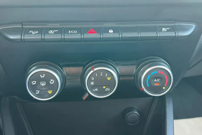 Dacia Duster din 2021 cu 96.989 km - oferta DAC131265 - foto 19