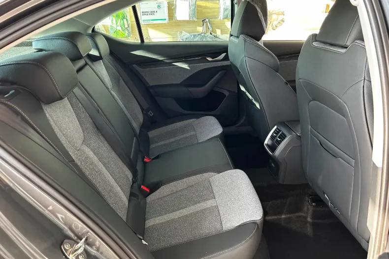 Skoda Octavia din 2025 cu 7 km - oferta SKO131274 - foto 9